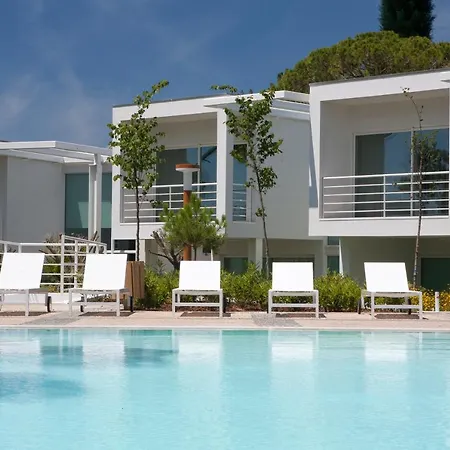 Onyria Marinha Boutique Hotel 5*